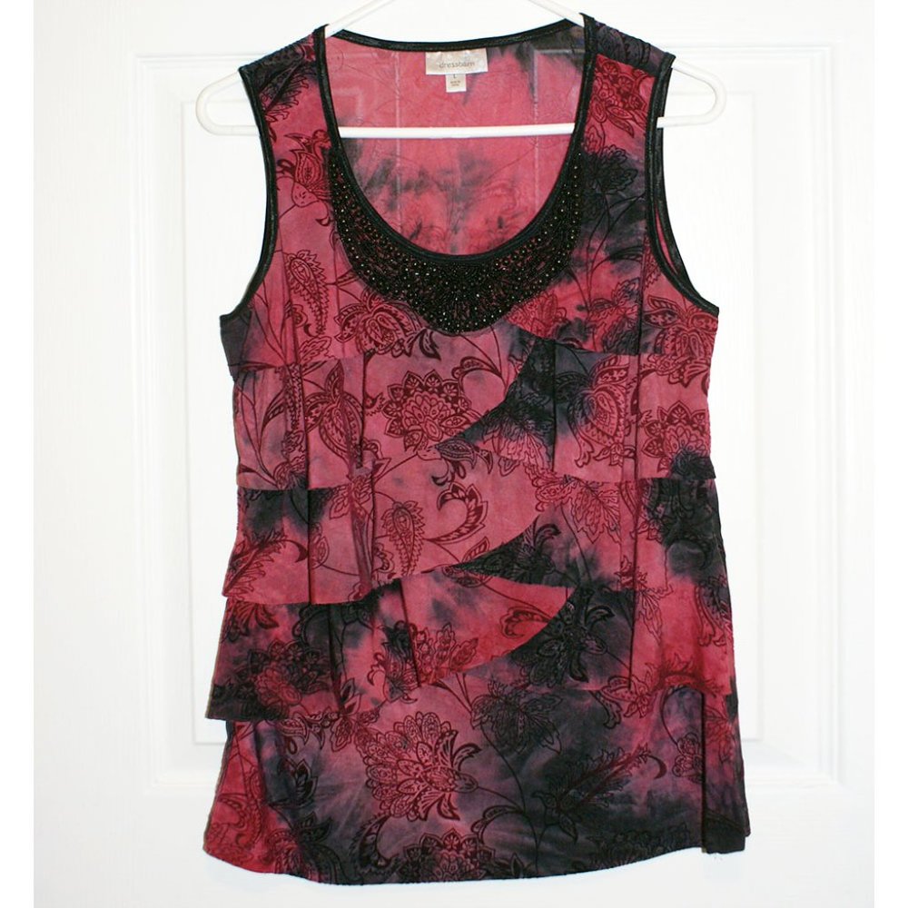 Flounced, beaded tank (red/black)